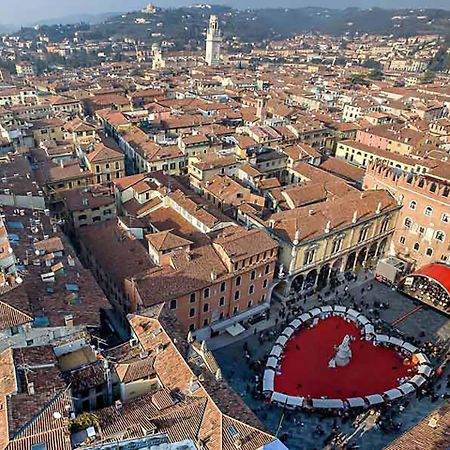 Porta Borsari Suite Astori Верона Экстерьер фото